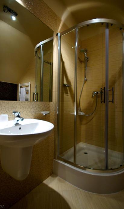 Hotel Hibiskus Boguchwała 部屋 写真